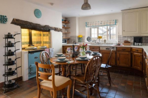 Beautiful Farmhouse overlooking Conwy river